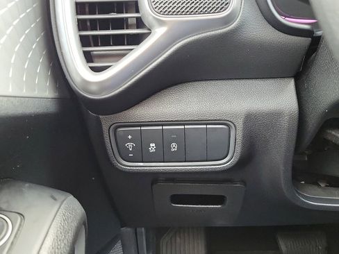 Used 2024 Kia Soul LX w/ Option Group 015 image 14