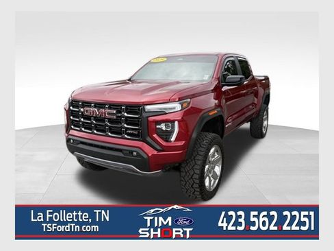 Used 2025 GMC Canyon AT4 AWD/4WD image 1