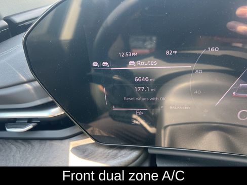 Used 2025 Audi Q5 Premium w/ Convenience Package image 5