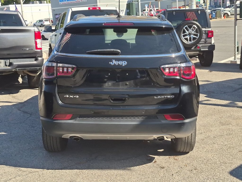 Used 2023 Jeep Compass Limited AWD/4WD image 7