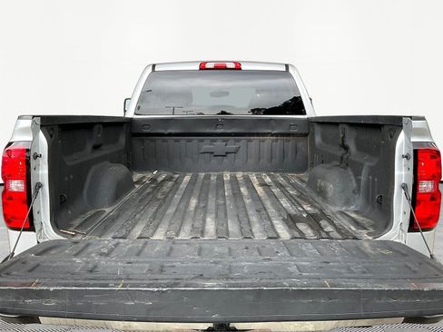 Used 2018 Chevrolet Silverado 1500 LT w/ All Star Edition AWD/4WD image 7