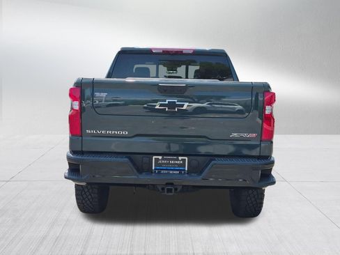 Used 2025 Chevrolet Silverado 1500 ZR2 w/ Technology Package AWD/4WD image 5