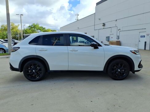 Used 2024 Honda HR-V Sport image 15