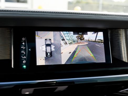 Certified 2023 Rolls-Royce Phantom Sedan w/ The Phantom Package image 33