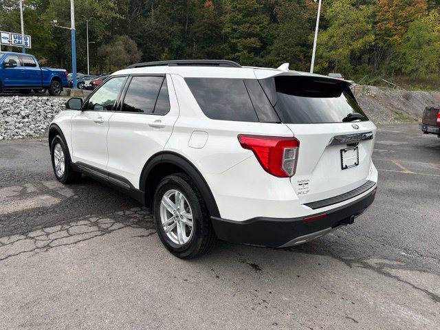 Used 2022 Ford Explorer XLT w/ Equipment Group 202A AWD/4WD image 3