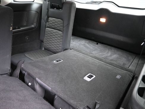 Certified 2024 Nissan Pathfinder SV FWD image 23