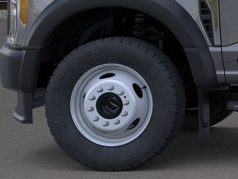 New 2026 Ford F550 4x4 Crew Cab image 19