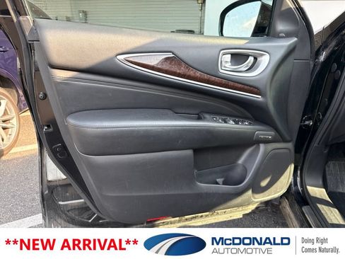Used 2013 INFINITI JX35 AWD w/ Premium Pkg image 10