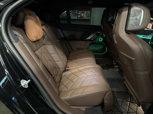 Used 2025 BMW 760i xDrive 760i xDrive image 26