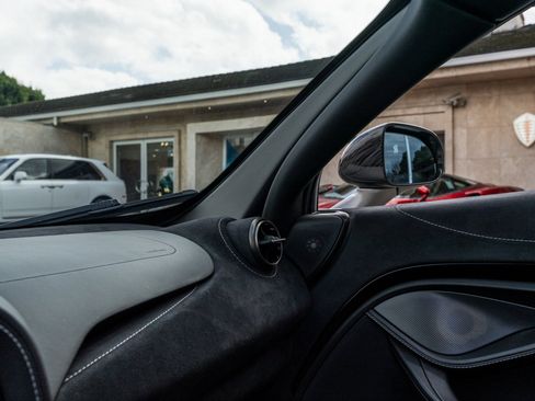 Used 2020 McLaren 720S Performance image 16