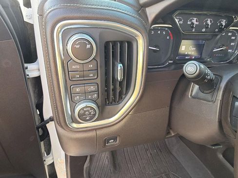 Used 2019 GMC Sierra 1500 SLT w/ SLT Premium Plus Package AWD/4WD image 23