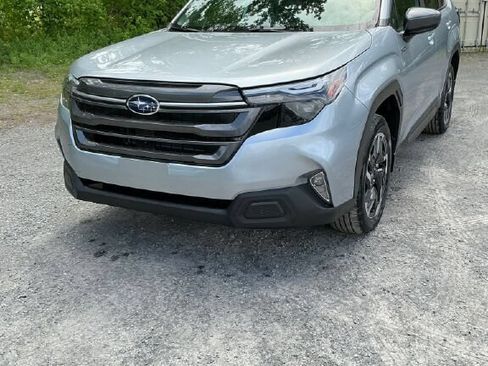 New 2026 Subaru Forester Premium AWD/4WD image 1