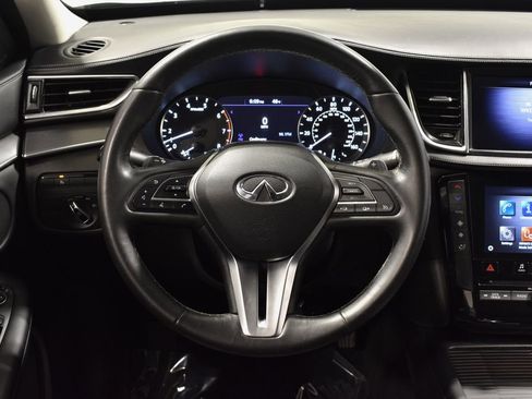 Used 2020 INFINITI QX50 Pure image 17