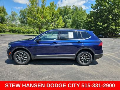 Used 2021 Volkswagen Tiguan SE w/ Panoramic Sunroof Package