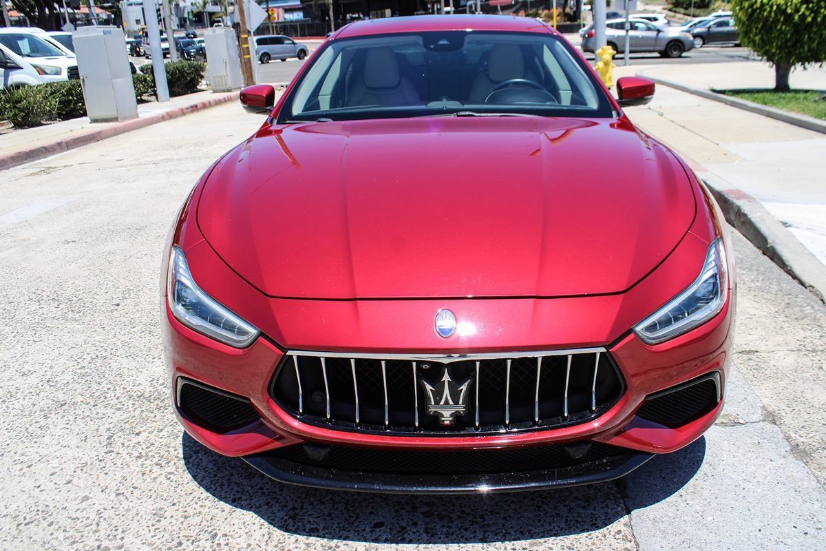 Used 2018 Maserati Ghibli S GranSport RWD image 8