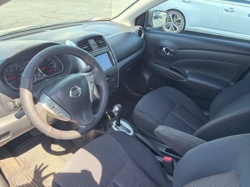 Used 2017 Nissan Versa SV FWD image 11