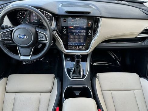 Used 2025 Subaru Outback Limited AWD/4WD image 15