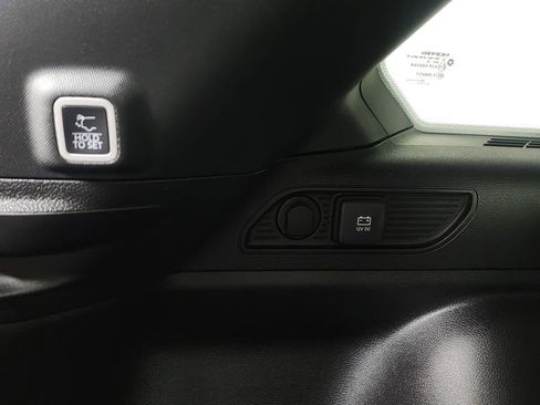 New 2025 Jeep Grand Cherokee Limited w/ Black Appearance Package image 11