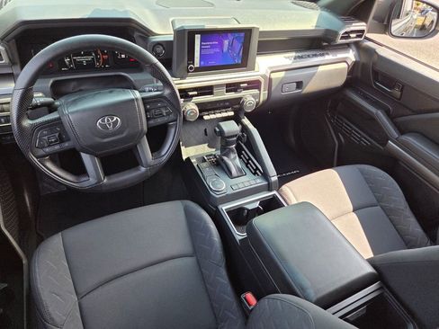 Used 2025 Toyota Tacoma SR5 RWD image 8