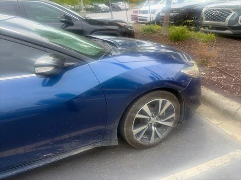 Used 2017 Nissan Maxima Platinum w/ Interior Lighting Package FWD image 6