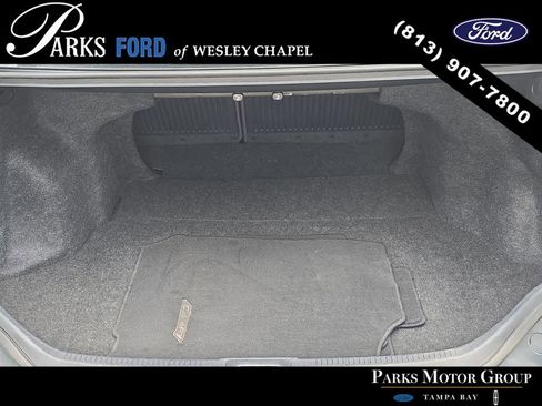 Used 2015 Toyota Camry SE FWD image 8