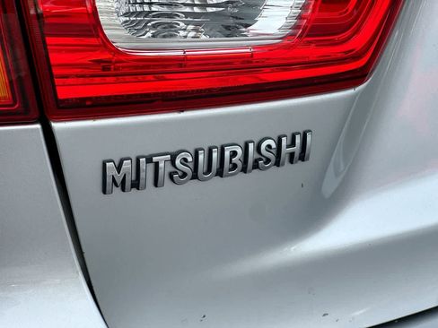 Used 2018 Mitsubishi Outlander Sport ES image 17