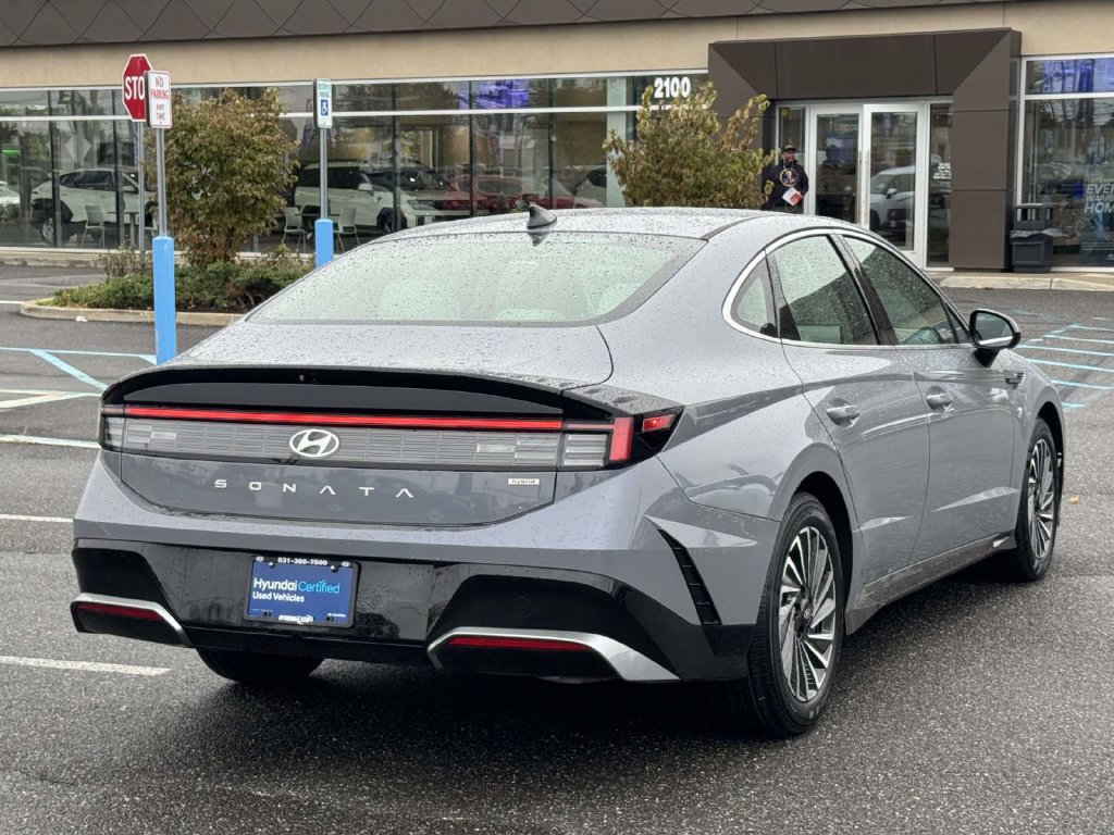 Used 2025 Hyundai Sonata SEL FWD image 8