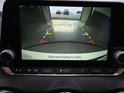 Used 2024 Nissan Sentra SV image 42