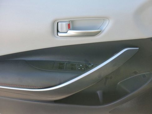 Used 2024 Toyota Corolla SE image 15