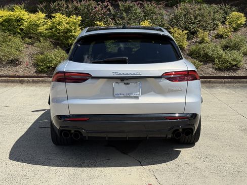 Certified 2025 Maserati Grecale Modena image 4