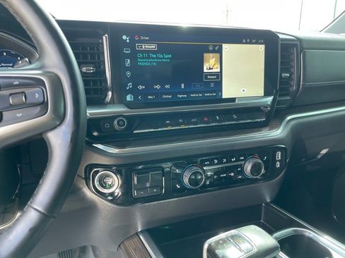 Used 2024 Chevrolet Silverado 1500 LT Trail Boss w/ Protection Package image 15