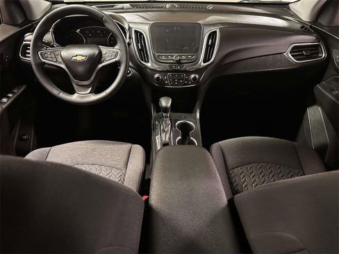 Used 2023 Chevrolet Equinox LT image 18