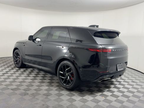 Used 2023 Land Rover Range Rover Sport SE Dynamic image 3
