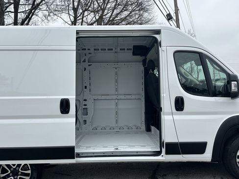 Used 2025 RAM ProMaster 1500 w/ Quick Order Package 22G SLT image 17