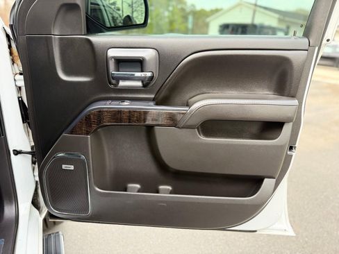 Used 2016 GMC Sierra 1500 Denali w/ Denali Ultimate Package image 29