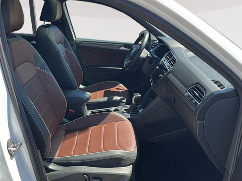 Used 2023 Volkswagen Tiguan SEL R-Line AWD/4WD image 17