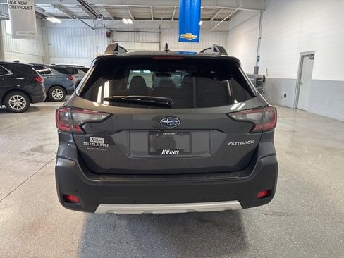 Used 2024 Subaru Outback Limited image 4