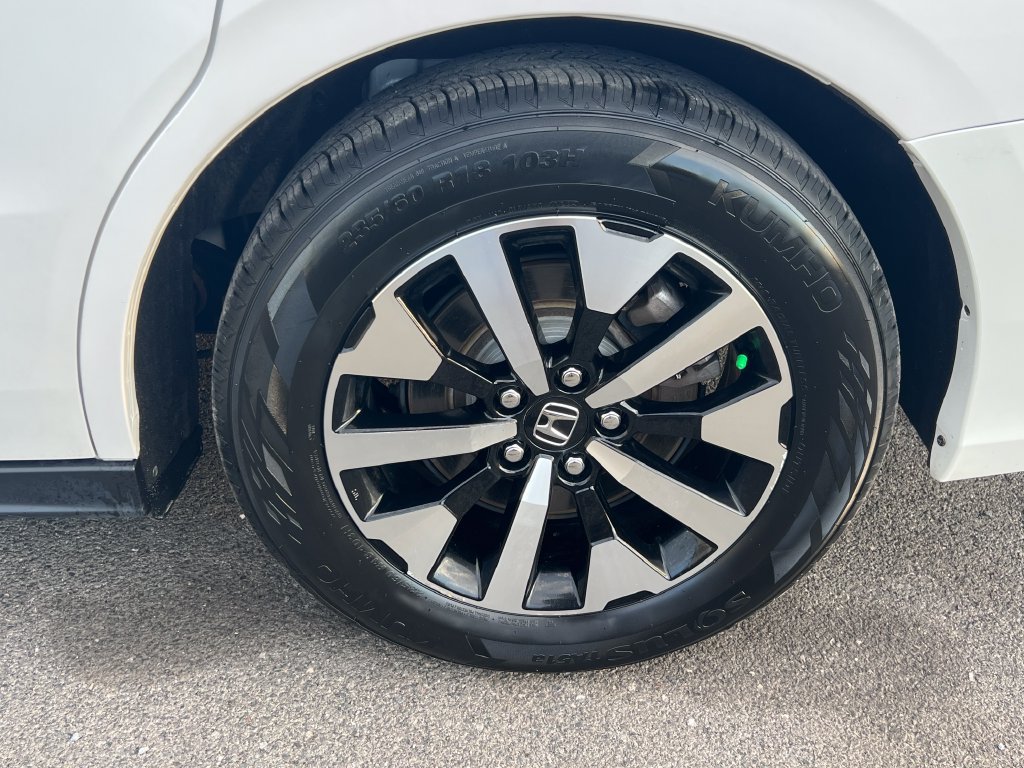 Used 2025 Honda Odyssey EX-L image 19