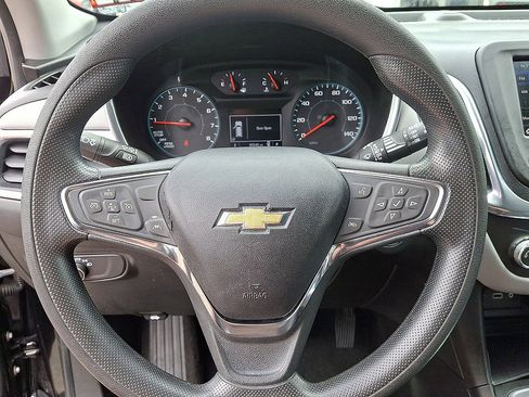 Certified 2020 Chevrolet Equinox LS w/ LS Convenience Package FWD image 16