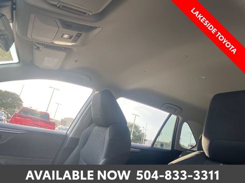 Certified 2025 Toyota RAV4 XLE FWD image 31
