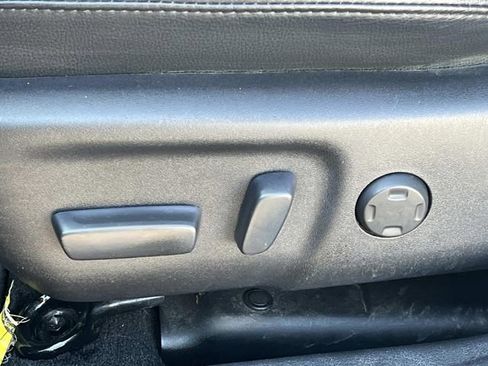 Used 2016 Toyota Avalon XLE Premium image 30