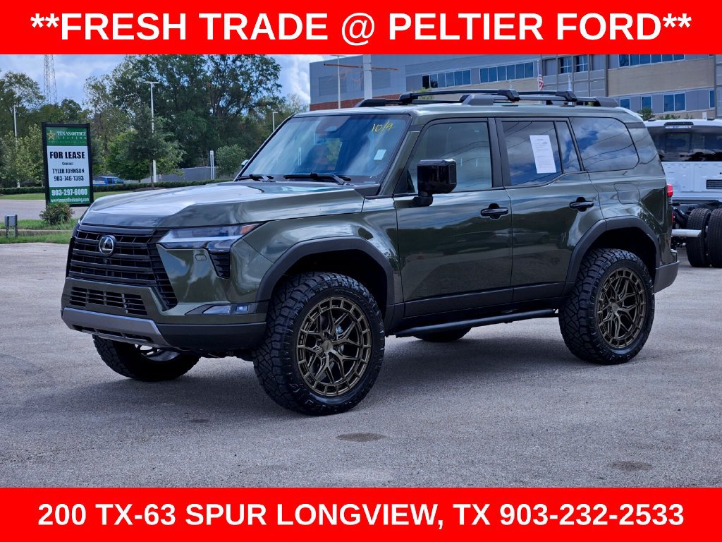 Used 2024 Lexus GX 550 AWD/4WD image 3