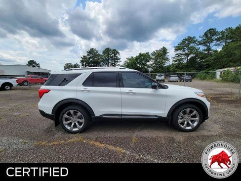 Certified 2020 Ford Explorer Platinum w/ Premium Technology Package AWD/4WD image 6