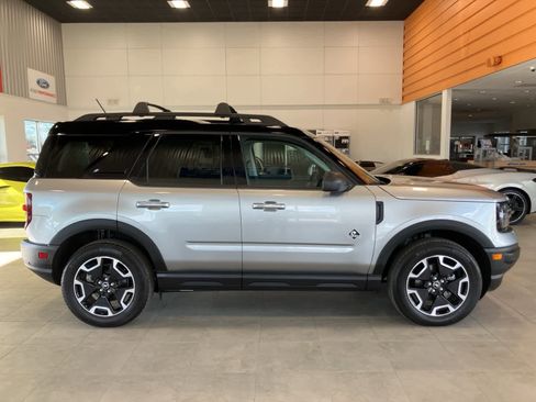 Used 2023 Ford Bronco Sport Outer Banks w/ Tech Package image 4