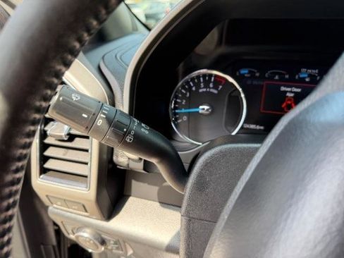 Used 2020 Ford Expedition XLT w/ Equipment Group 202A AWD/4WD image 24