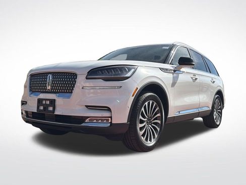 Certified 2021 Lincoln Aviator Reserve w/ Equipment Group 201A AWD/4WD image 3