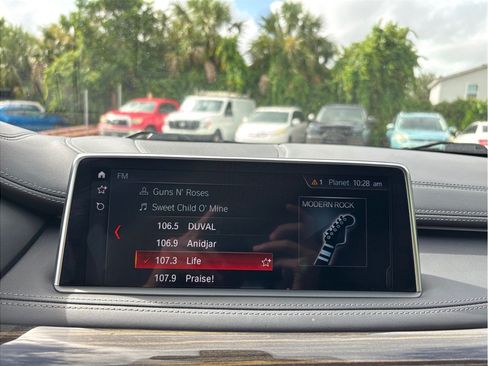 Used 2019 BMW X6 xDrive35i w/ M Sport Package AWD/4WD image 30