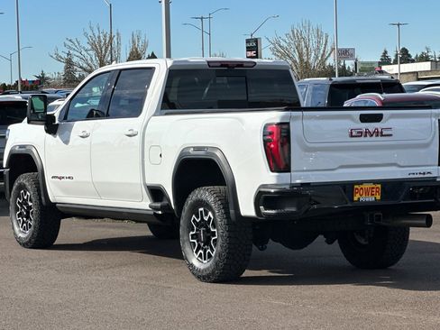 Used 2024 GMC Sierra 2500 AT4X image 6