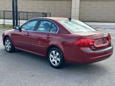 Used 2010 Kia Optima LX image 4
