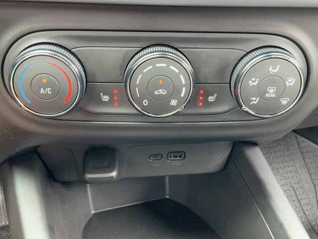 Used 2024 Chevrolet Trax RS w/ Driver Confidence Package FWD image 20